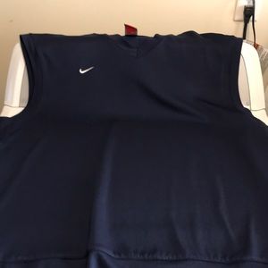 Nike mesh fit dry shirt size 3xl.
